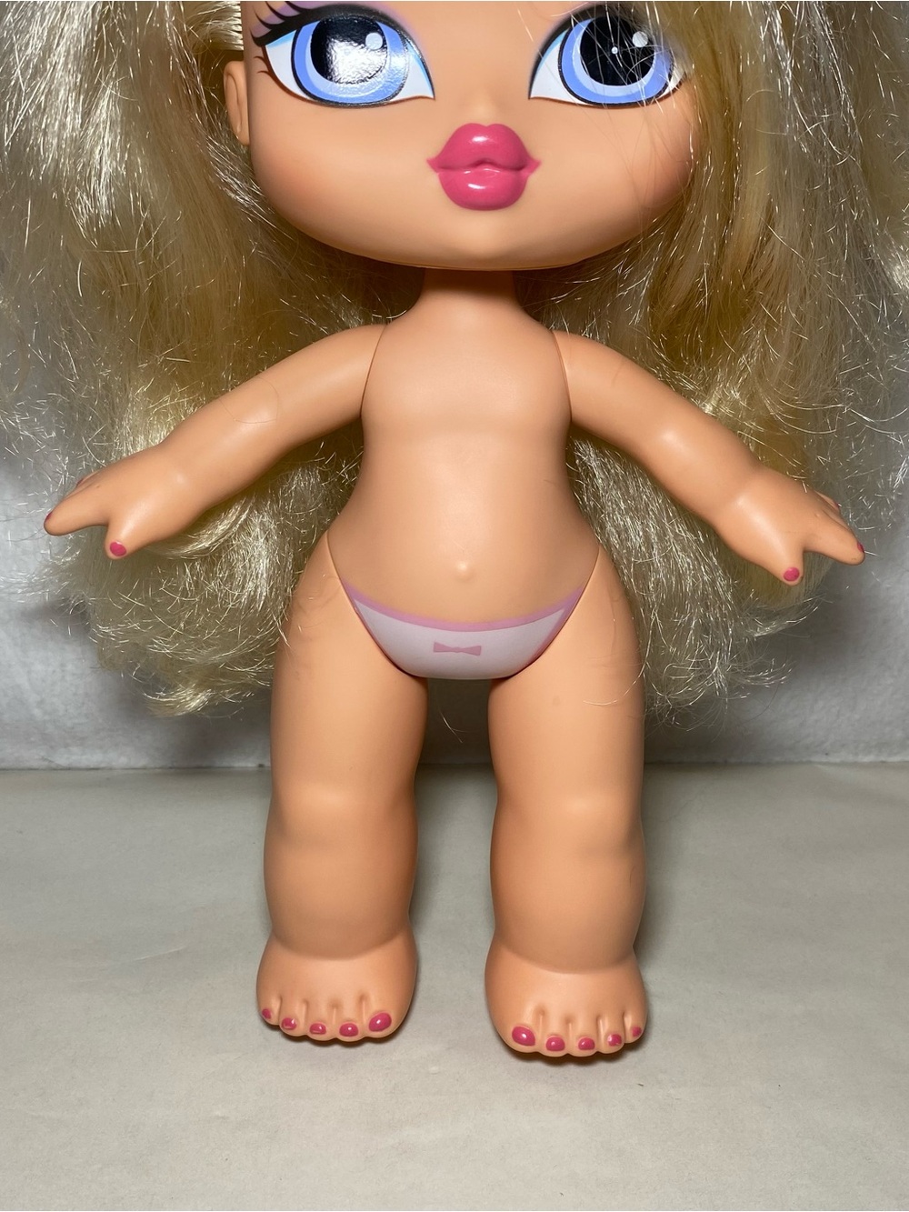 Bratz Big Babyz Pampered Pupz Cloe Doll Retired MGA Entertainment 13” Clothes - Picture 9 of 12